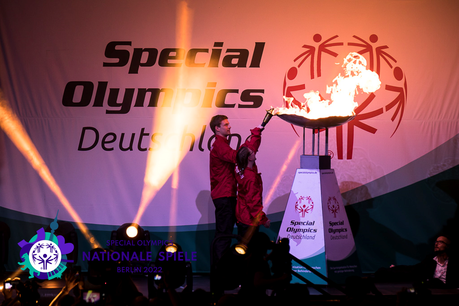 Entzündung der olympischen Flamme von Special Olympics