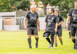 Unterhaltung der Spieler vor dem Spiel