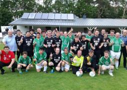 Teamfoto vor dem ersten Spiel vom FV 1912 goolkids